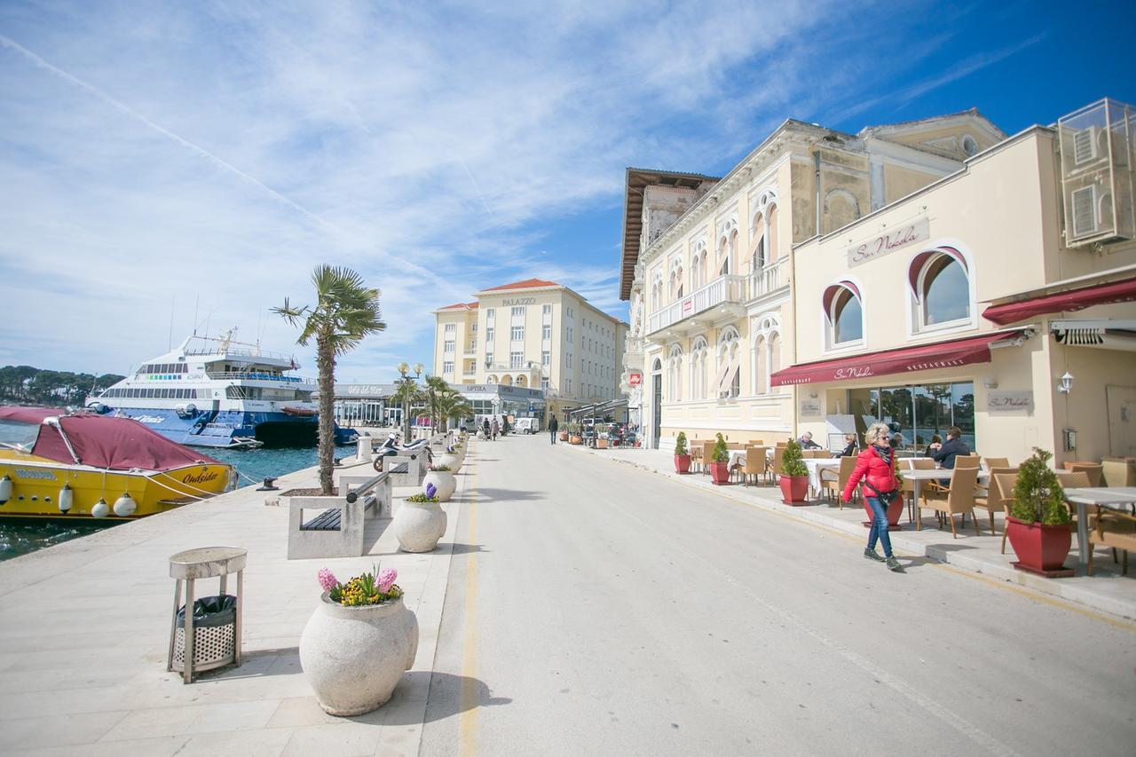 Vera Luxury Poreč Buitenkant foto