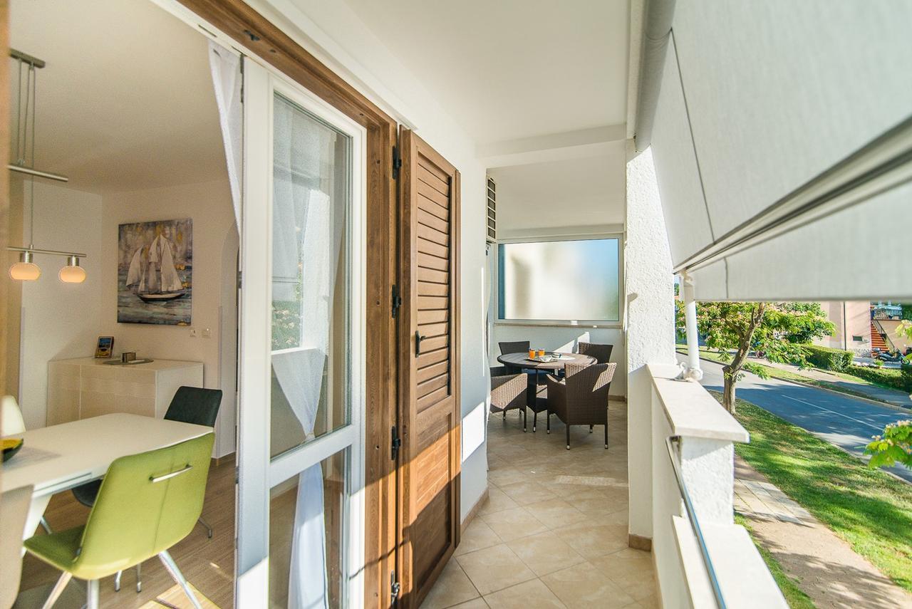 Vera Luxury Poreč Buitenkant foto
